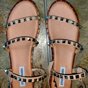 BRAND NEW Steve Madden Studded Sandals